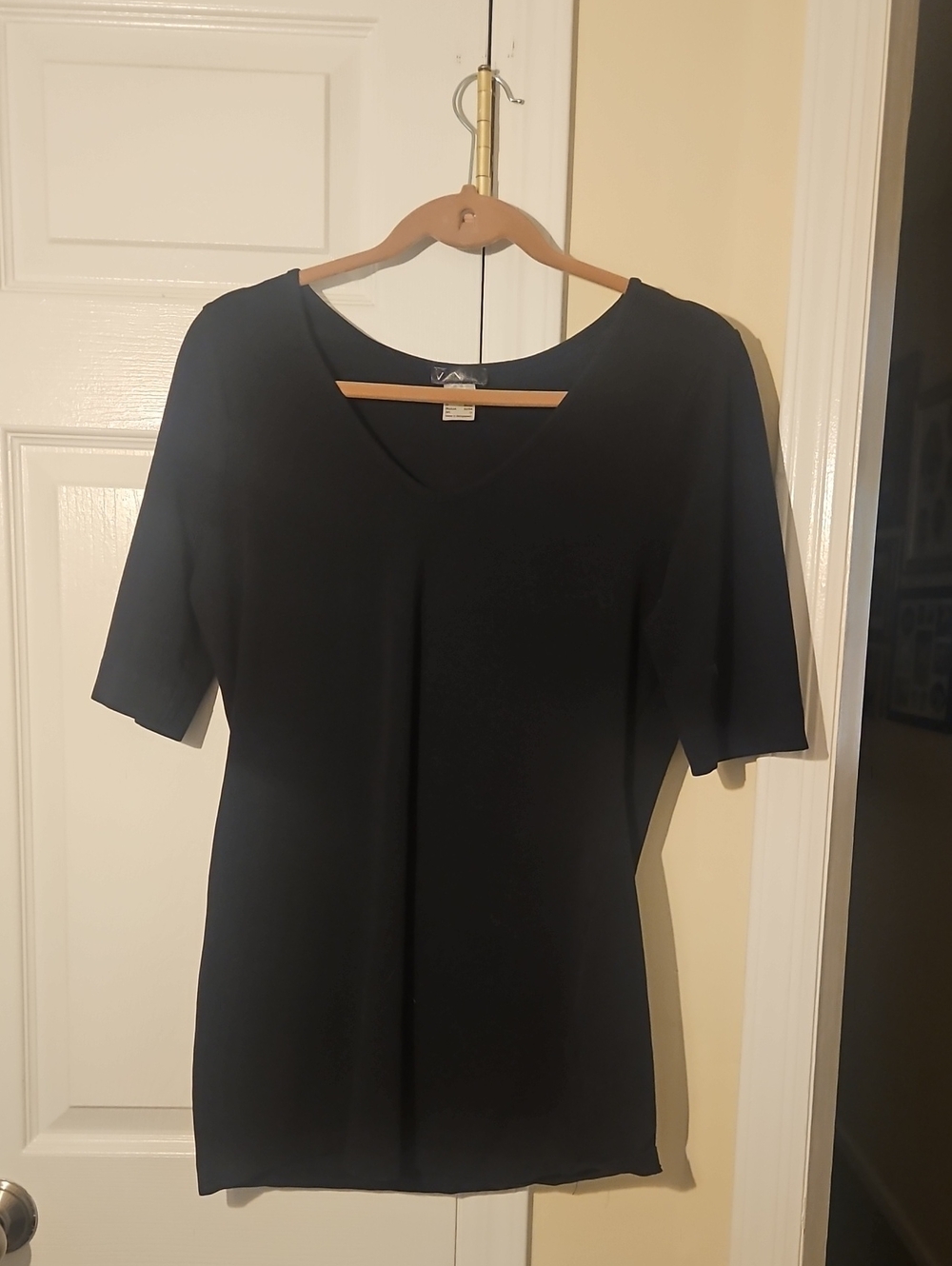 Venus Black V-Neck 3/4 Sleeve Top